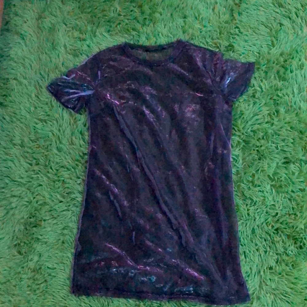 Small sheer dress cover. Shiny!